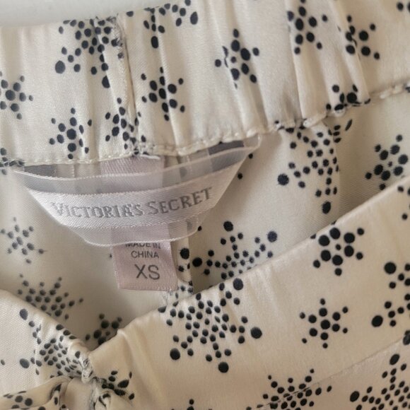 Victoria's Secret Silk Shorts with Snowflake Pattern - Picture 3 of 4